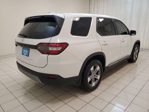 Certified 2025 Honda Pilot EX-L image 29