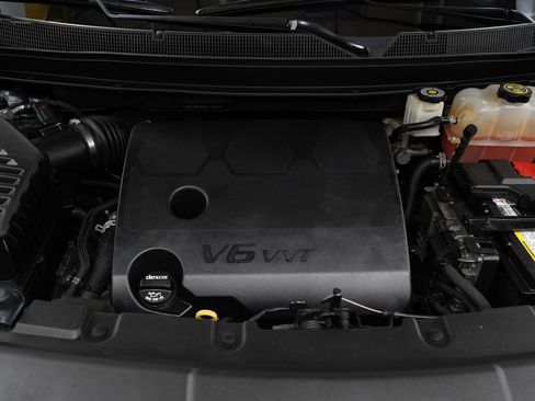 Used 2021 Chevrolet Traverse Premier image 28