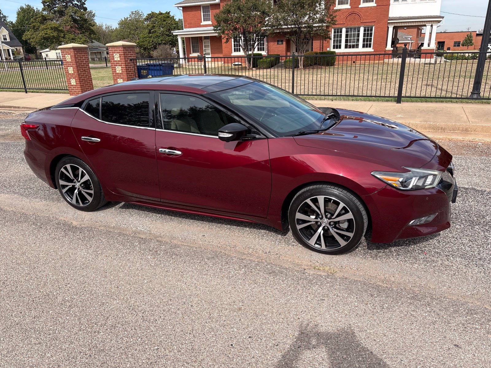 Used 2018 Nissan Maxima Platinum FWD image 2