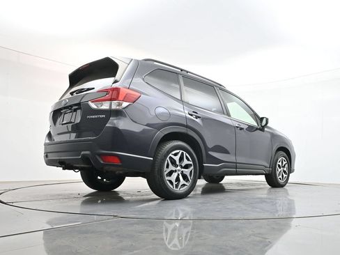 Used 2019 Subaru Forester Premium AWD/4WD image 40