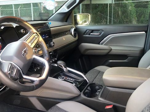 Used 2024 Chevrolet Colorado ZR2 AWD/4WD image 5