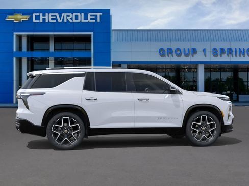 New 2026 Chevrolet Traverse High Country w/ LPO, Floor Liner Package FWD image 5