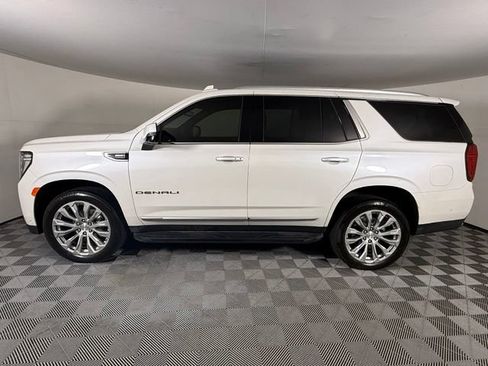 Used 2024 GMC Yukon Denali w/ Advanced Technology Package AWD/4WD image 3