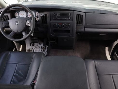 Used 2004 Dodge Ram 2500 Truck SLT w/ Trailer Tow Group RWD image 2
