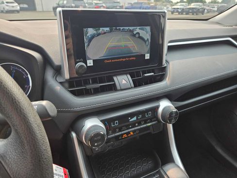 Certified 2025 Toyota RAV4 LE AWD/4WD image 29