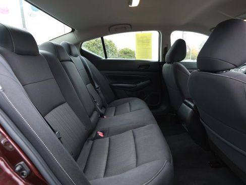 Used 2024 Nissan Altima 2.5 SV image 26