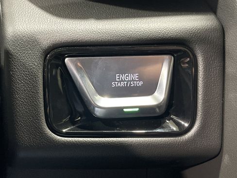 New 2026 GMC Yukon XL Elevation AWD/4WD image 25