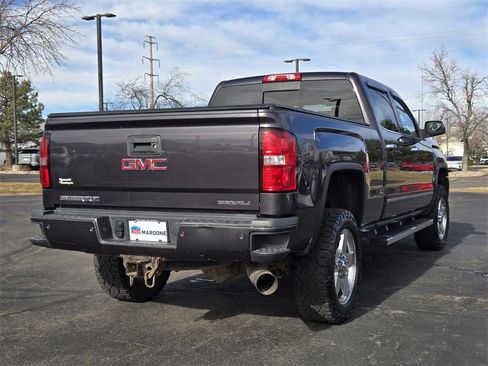 Used 2015 GMC Sierra 2500 Denali image 3