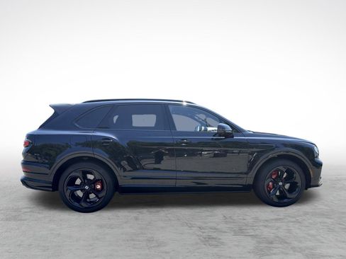 Used 2022 Bentley Bentayga AWD/4WD image 10