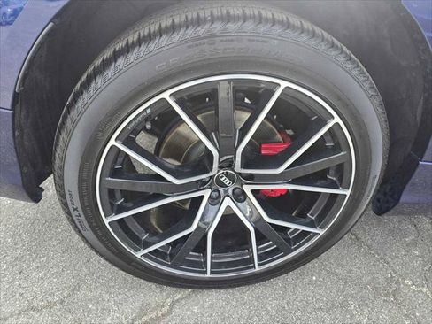 Used 2019 Audi Q8 Prestige w/ Luxury Package image 9