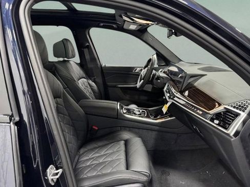 Used 2026 BMW X5 xDrive40i w/ M Sport Package AWD/4WD image 33