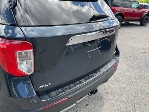 Used 2023 Ford Explorer XLT w/ Equipment Group 202A AWD/4WD image 27