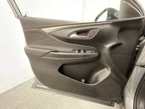 Used 2025 Buick Envista Sport Touring FWD image 9