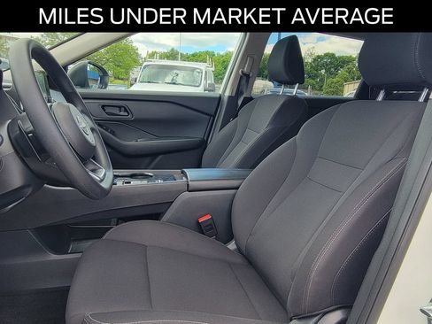 Used 2024 Nissan Rogue S FWD image 15
