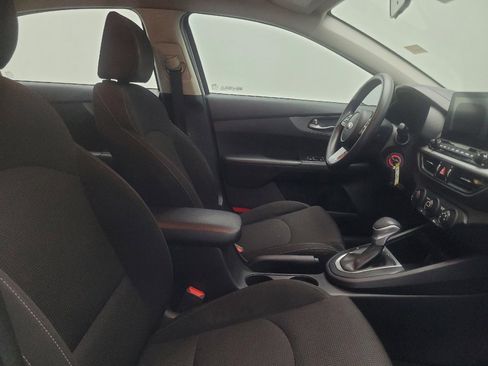 Used 2021 Kia Forte LXS FWD image 21