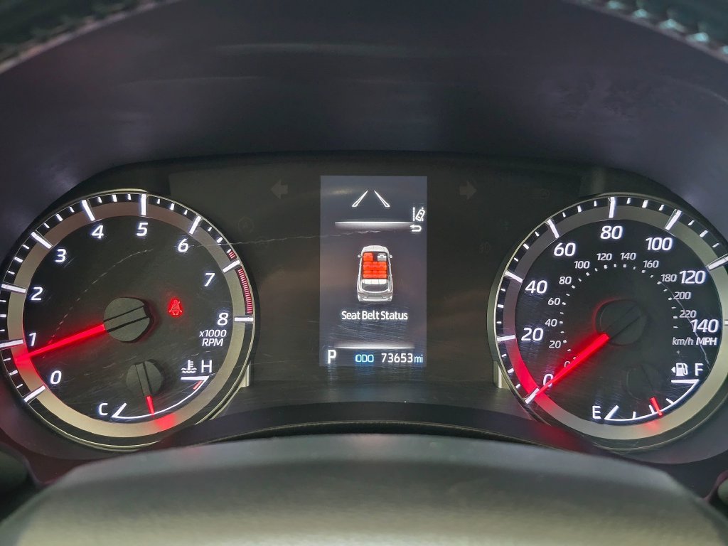 Used 2022 Toyota Highlander LE AWD/4WD image 11