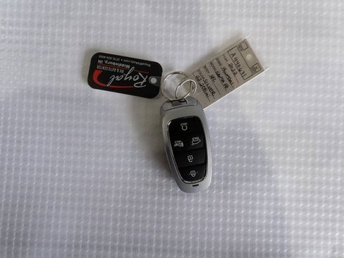 Used 2022 Hyundai Santa Fe SEL w/ Convenience + Premium Package image 26