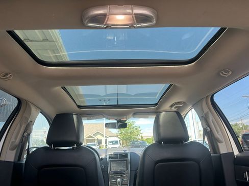 Used 2012 Lincoln MKX AWD image 24