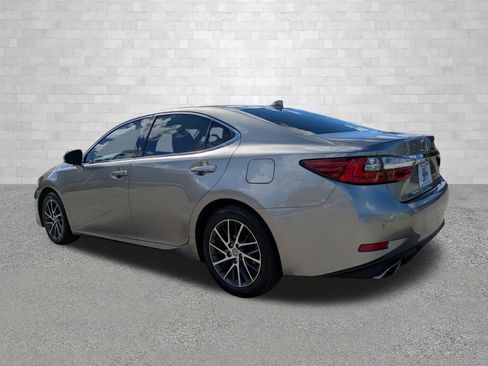 Used 2018 Lexus ES 350 image 4