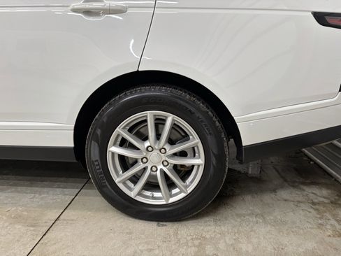 Used 2018 Land Rover Range Rover image 6