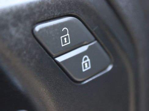 Used 2021 Chevrolet Silverado 1500 W/T w/ WT Convenience Package image 17