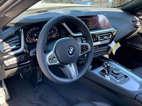 New 2026 BMW Z4 sDrive30i w/ Premium Package image 8