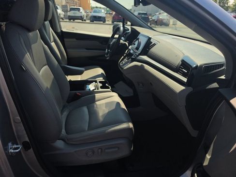 Used 2023 Honda Odyssey Touring image 29