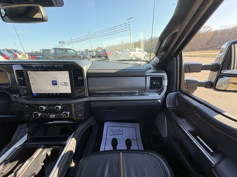 Used 2024 Ford F250 Platinum AWD/4WD image 24