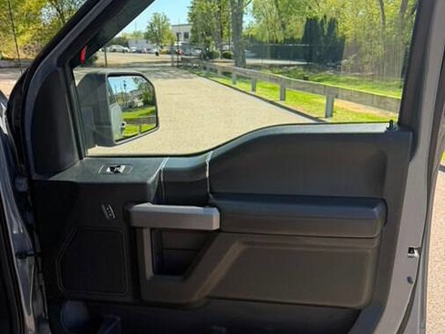 Used 2019 Ford F150 XLT w/ Equipment Group 302A Luxury AWD/4WD image 22