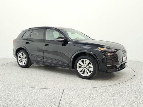 Used 2025 Audi Q6 e-tron Premium Plus w/ Premium Plus RWD image 4