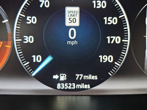 Used 2018 Jaguar XJ R-Sport image 14