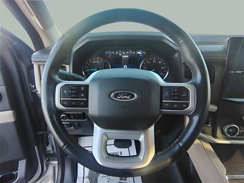 Used 2024 Ford Expedition Max Limited image 32