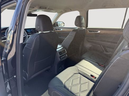 New 2026 Volkswagen Atlas SE image 10