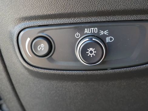 Used 2024 Chevrolet Equinox LS w/ LS Convenience Package AWD/4WD image 23