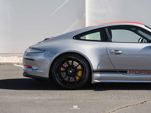 Used 2016 Porsche 911 R RWD image 4