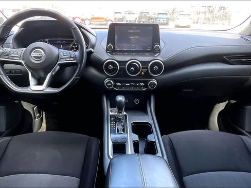 Used 2020 Nissan Sentra SV image 15