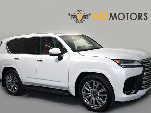 Used 2026 Lexus LX 700h Ultra Luxury image 1