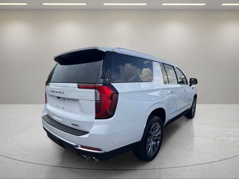 Used 2026 GMC Yukon XL Denali w/ Sun & Power Step Package AWD/4WD image 14