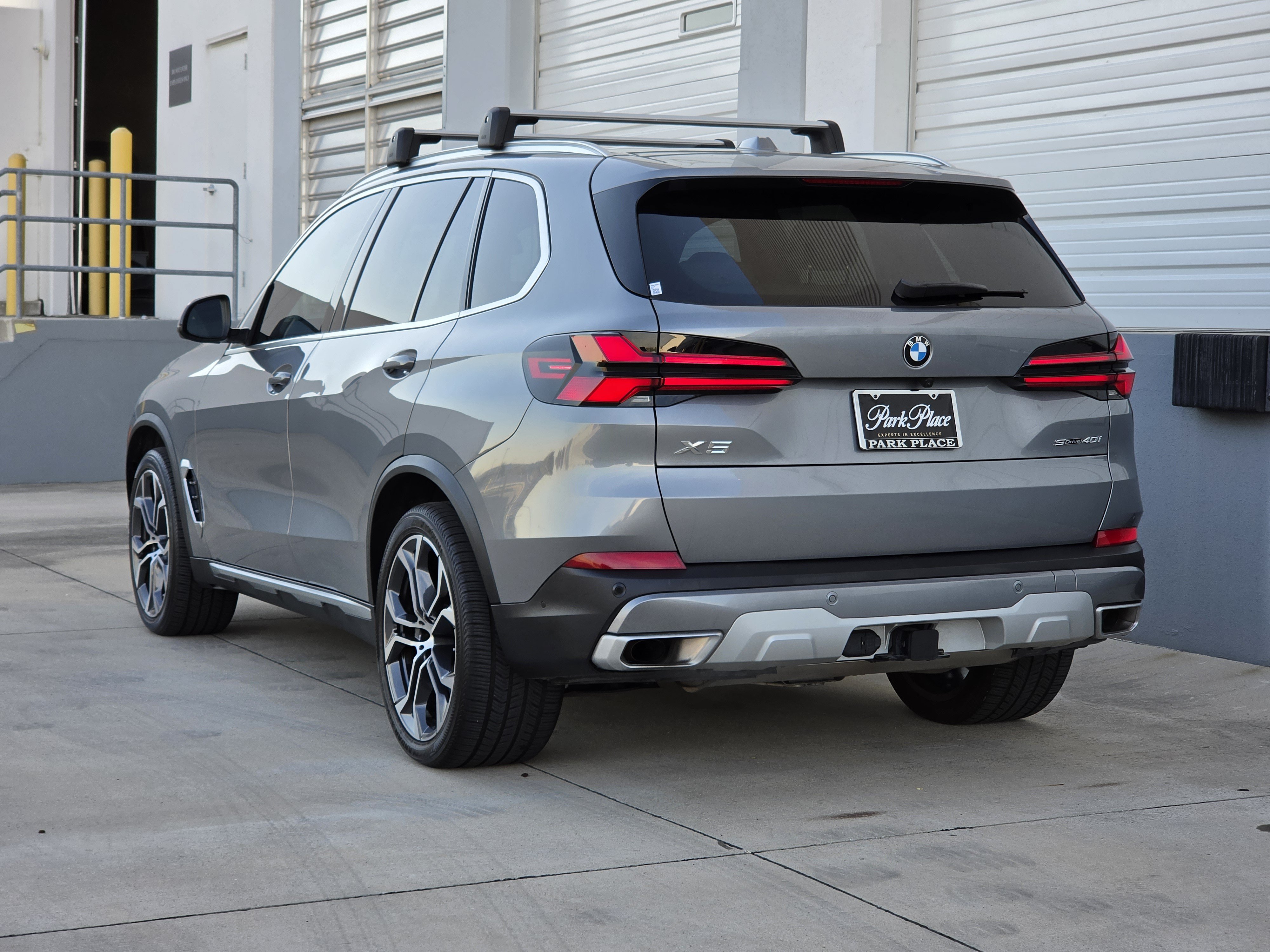 Used 2024 BMW X5 sDrive40i w/ Premium Package RWD image 4