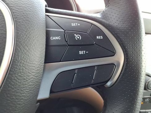 Used 2019 Dodge Durango SXT RWD image 24