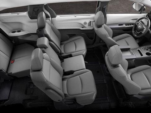 New 2026 Toyota Sienna XLE FWD image 38