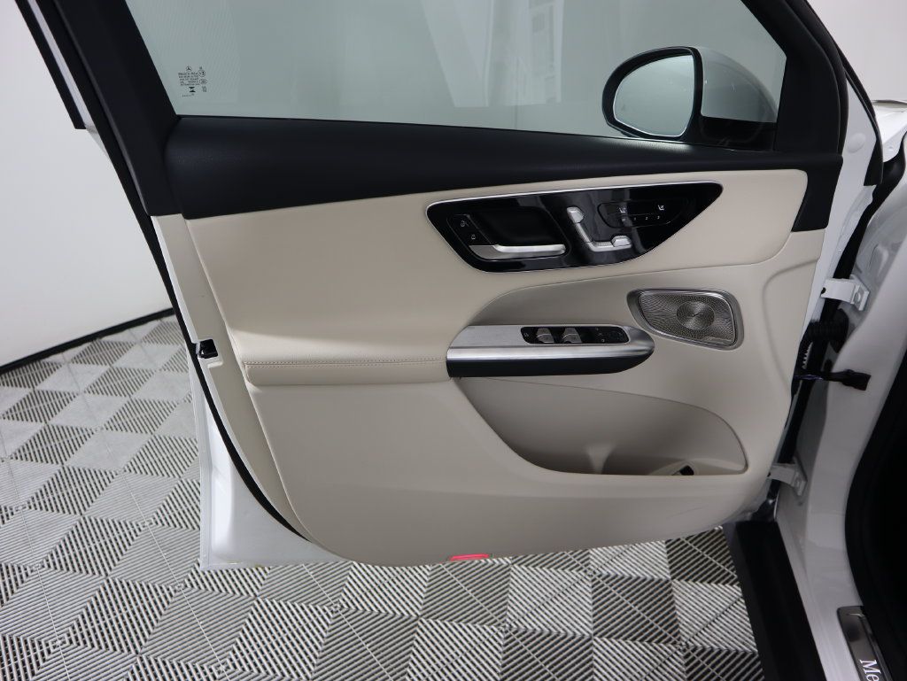 Certified 2026 Mercedes-Benz GLC 300 image 26