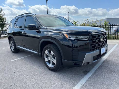 Certified 2026 Honda Pilot EX-L image 3