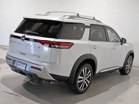 New 2025 Nissan Pathfinder Platinum w/ Lighting Package (N92) image 6