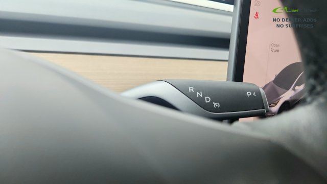 Used 2025 Tesla Model Y Long Range RWD image 46