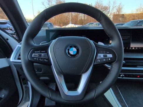 Used 2026 BMW X5 xDrive50e w/ Executive Package AWD/4WD image 25