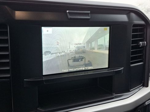 New 2025 Ford F550 4x4 Crew Cab image 14