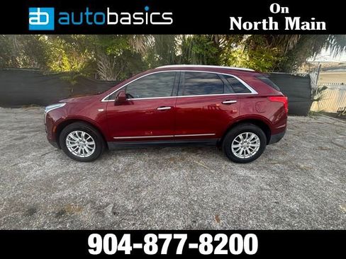 Used 2017 Cadillac XT5 FWD image 3