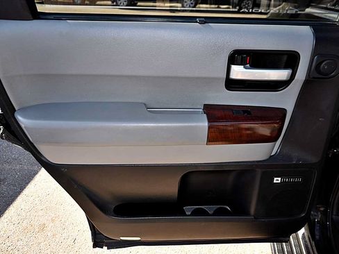 Used 2013 Toyota Sequoia Platinum AWD/4WD image 21