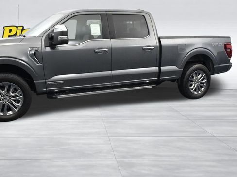 Used 2025 Ford F150 Lariat w/ Equipment Group 502A High AWD/4WD image 5